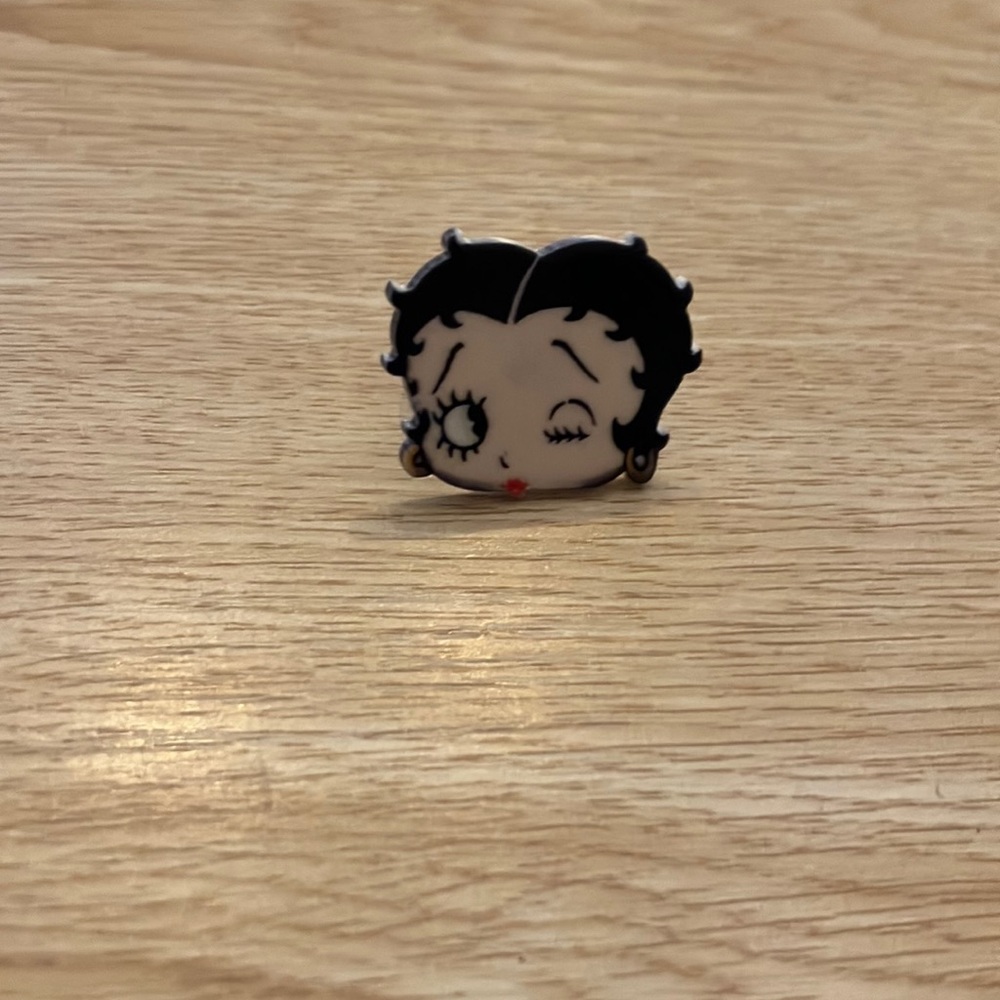 Betty Boop winking adjustable ring